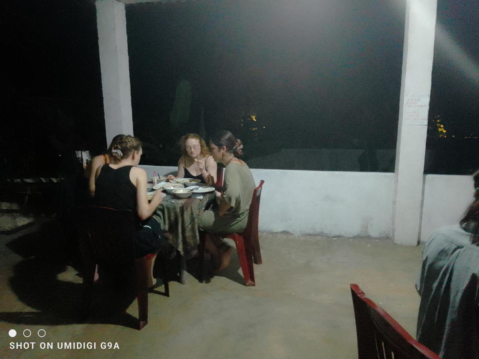 Rithu Homestay Sigiriya Buitenkant foto